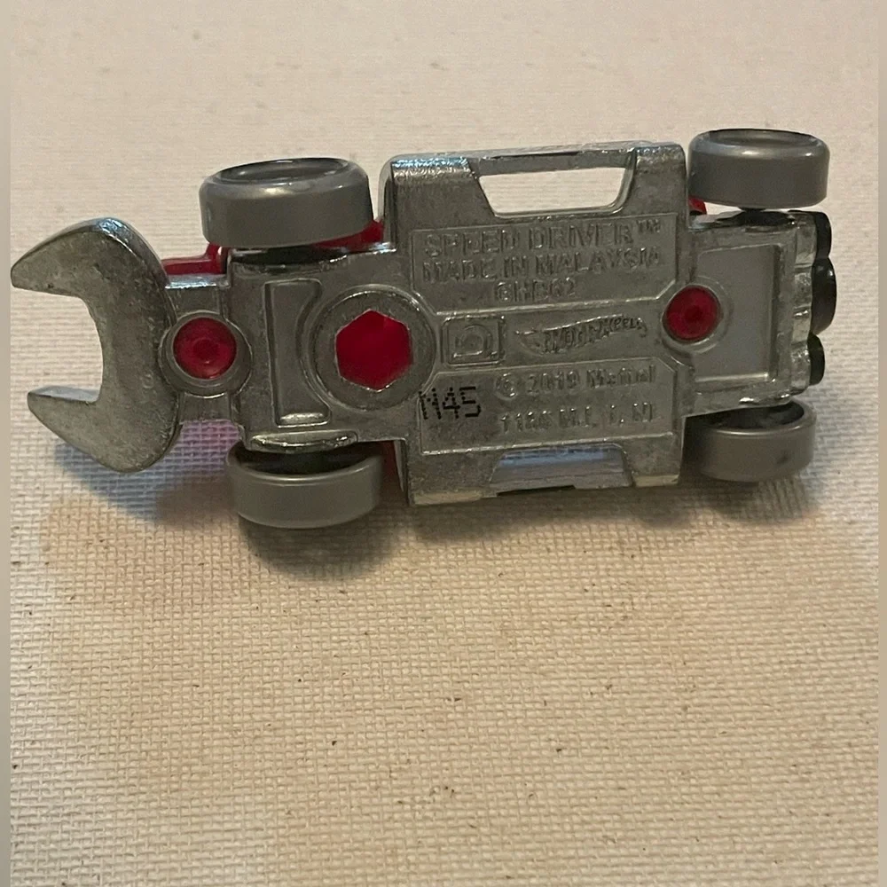 Hot Wheels 2019 Red Speed Driver Red wrench car